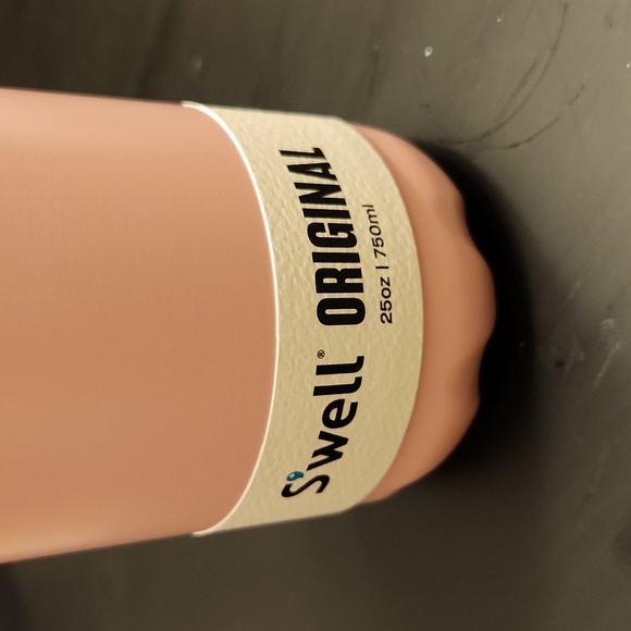 S'well Original Bottle & Salad Bowl Kit - Picture 7 of 8